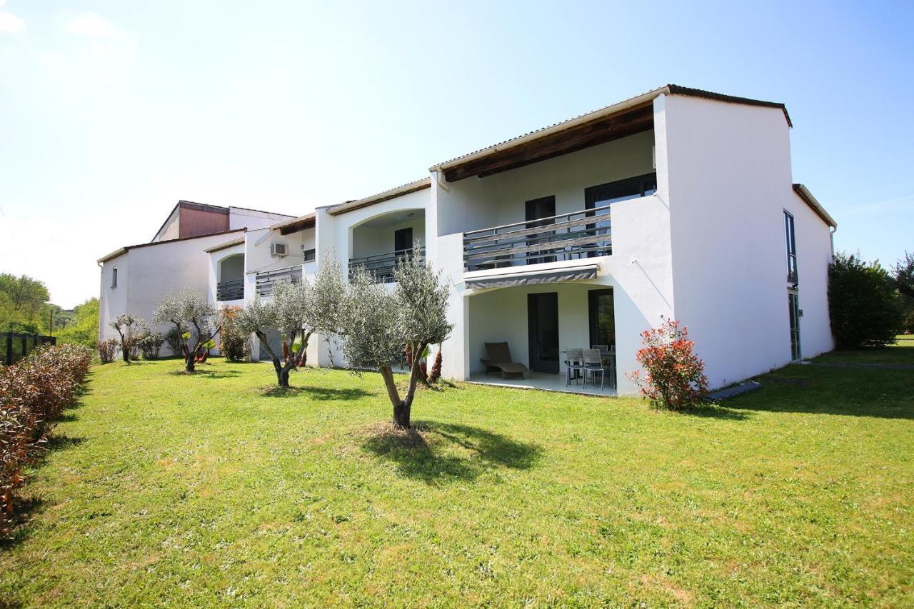 Residence De Tourisme Domaine De Janus Ruoms Exterior photo