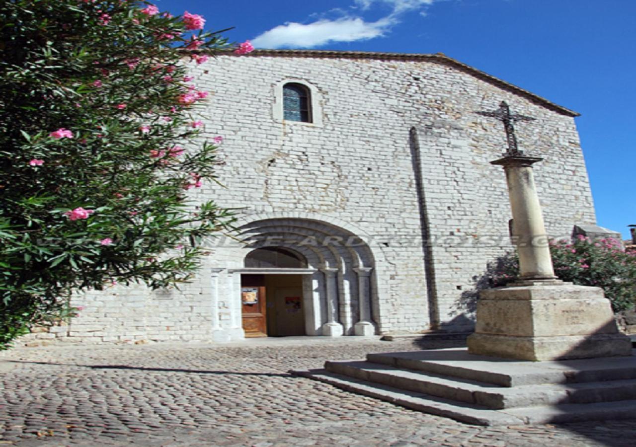 Residence De Tourisme Domaine De Janus Ruoms Exterior photo